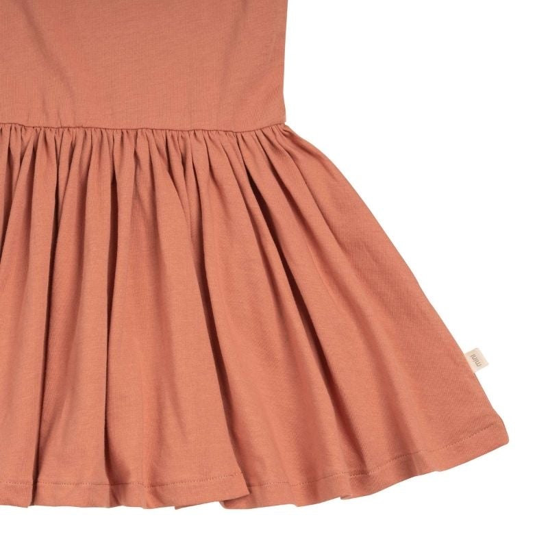 Schwingender RockMinimalisma Lis | Mädchen Kleid tan