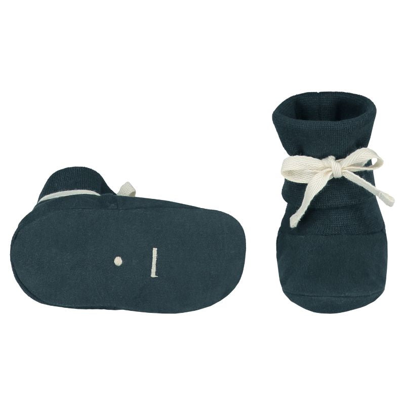 Gray Label Baby Ribbed Booties | Baby Schühchen mit Zugband Ansicht Logo Stickerei blue grey