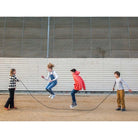 Hüpfende Kinder me&mine Payground Jump Rope | Spielplatz Springseil